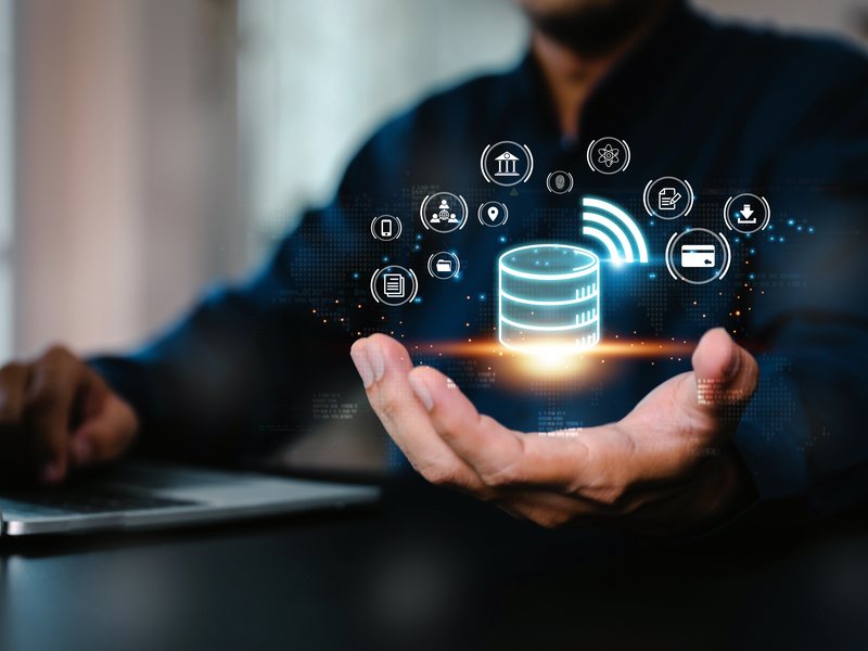 Modern data platform — Snowflake, Databricks, BigQuery cloud data platforms with governance and lineage